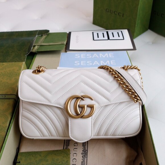 Gucci GG Marmont Shoulder Bag Gold Hardware White Matelassé Leather - Picture 1 of 9